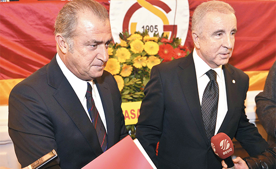 3 yldz sz verdi Terim'i ikna etti