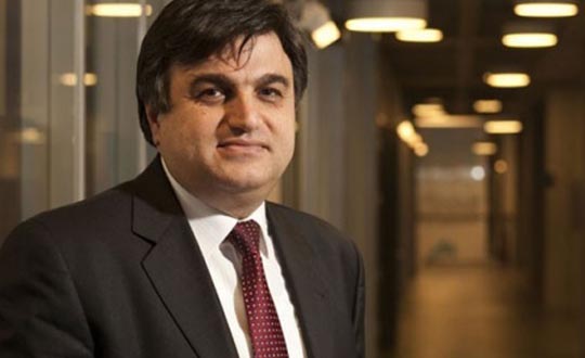Sz Bitmeden'in konuu Prof. Dr. Gkhan etinsaya