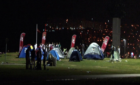 'Gezi Park' eylemcileri Gndodu Meydannda sabahlad
