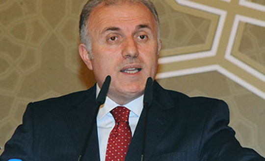 AK Parti stanbul l Bakan Aziz Babuu: Aleni bir sava ilan!