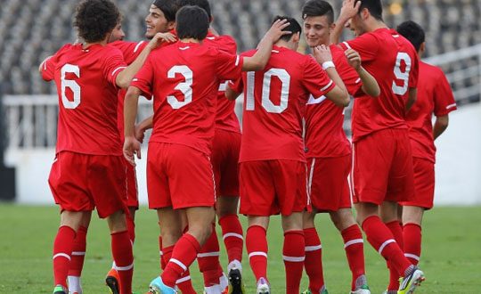 Galatasaray U20'nin yldznn peinde!