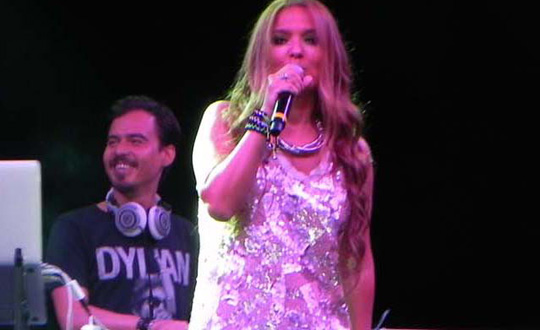Demet Akaln'n 'hamilelik' isyan