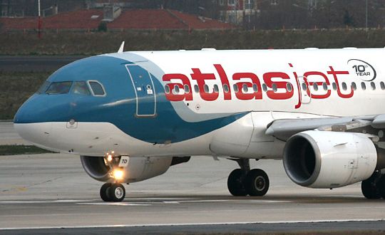 Atlas-Jet'in Bodrum-stanbul uann motorunda patlama oldu