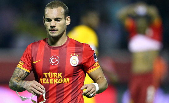 Sneijder'e Bruma oku!