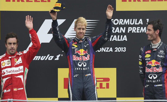 izme'de zafer Vettel'in