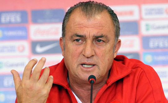 Macarlar Terim'i istiyor!