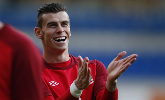 Gareth Bale'e Galatasaray' sordular...