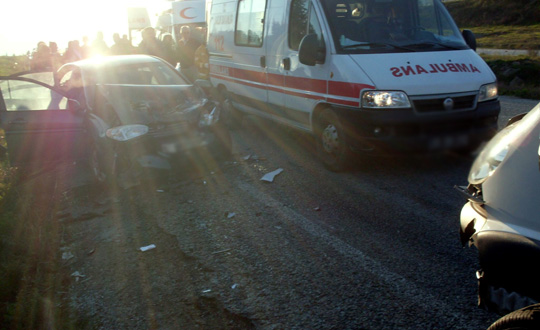 Bolu'da zincirleme trafik kazas: 1 l, 6 yaral     