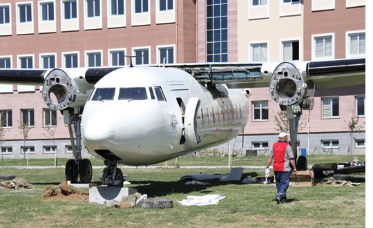 E.'de Fokker F27 ile havaclk eitimi verilecek.