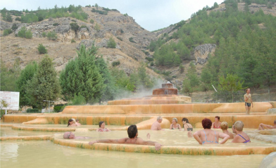 Pamukkale termal tedavi merkezi olacak