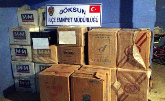 Gksun'da 19 bin 360 paket kaak sigara ele geirildi