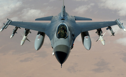 F-16 ilk kez pilotsuz uuruldu