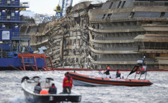 Costa Concordia'da insan kemikleri bulundu!