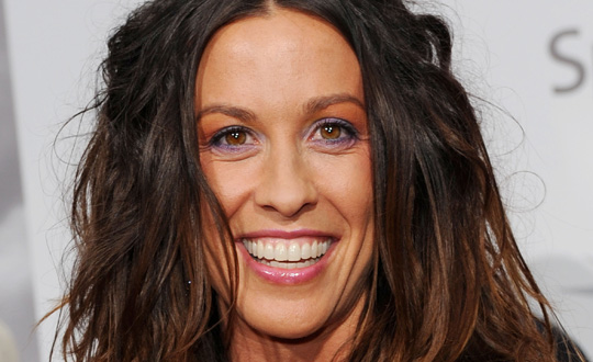 arkc Alanis Morissette'e dava oku