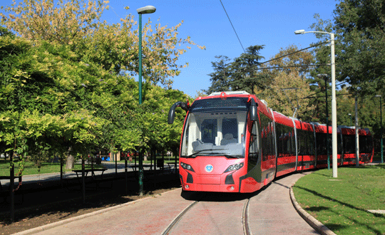 Bursa'da yerli tramvay 'pekbcei' seferlere balyor