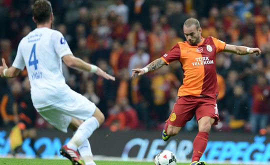 Sneijder Galatasaray' ipten ald