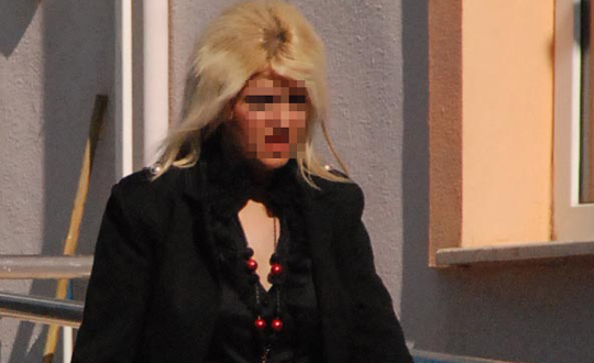 Annesinin evde tek bana brakt bebek alktan ld