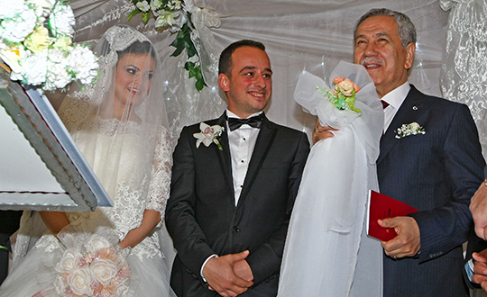 Arn, nikah ahitlii yapt