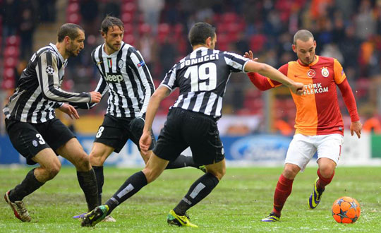 Galatasaray Juventus'u Sneijder'la devirdi