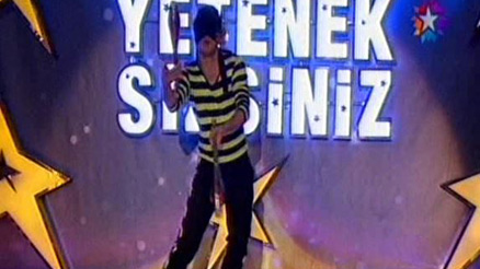 Yetenek Sizsiniz Trkiye Mithat ve Mesut kardeler akrobasi gsterisi 2. tur