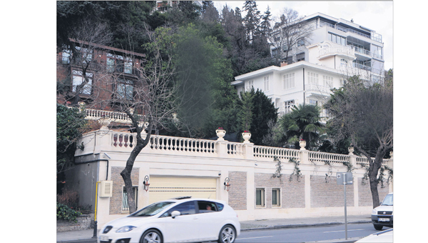 Bebek'teki bu yal da Fethullah Glen iin mi?