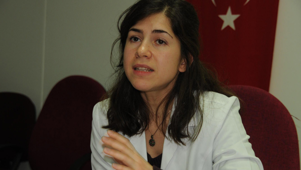 Gen kzlara doktor uyars: Makyaj yapmayn