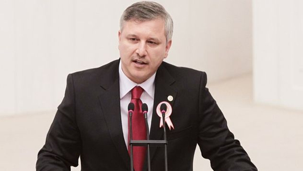 AK Partili o vekil istifa ediyor