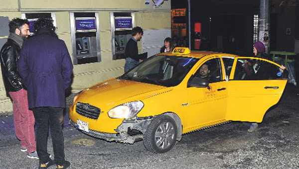 Begm Birgren ve lker Kaleli akna dnd!
