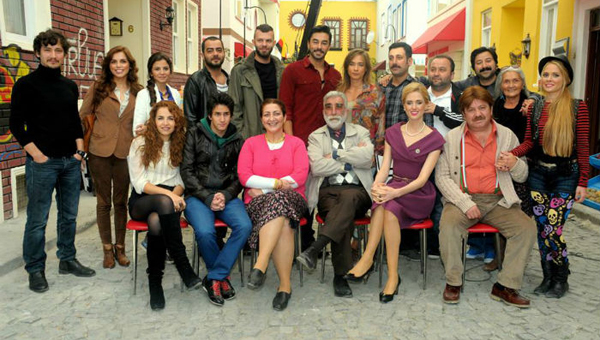 Gurbette Ak dizisi veda ediyor!