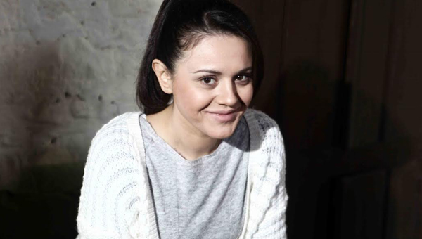 Adn Feriha Koydum'un fettan yengesi Neem Akhan artt