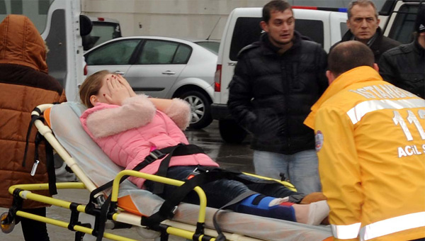 Ata Stdyosu'nda kme! Yarallar var