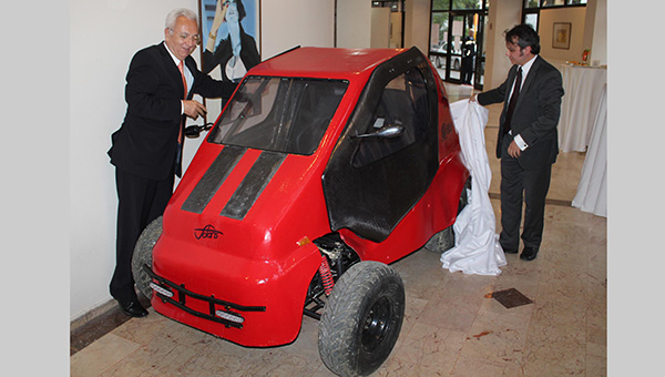 te Trkiye'nin ilk 4 tekerlekli elektrikli otomobili: DEMOBL