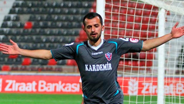 lhan Parlak Kayseri Erciyesspor'a transfer oldu