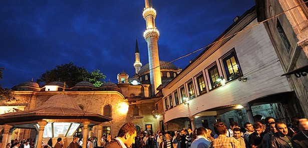 Mjde! Eyp Sultan Trbesi alyor