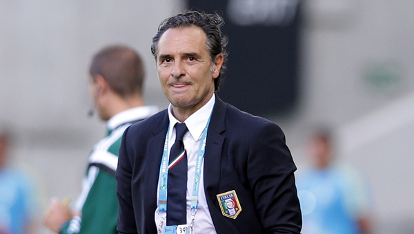 talyan spor yazarlar Prandelli'yi anlatt