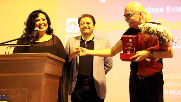 Trkan oray'a Cahit Berkay'dan ak itifaf