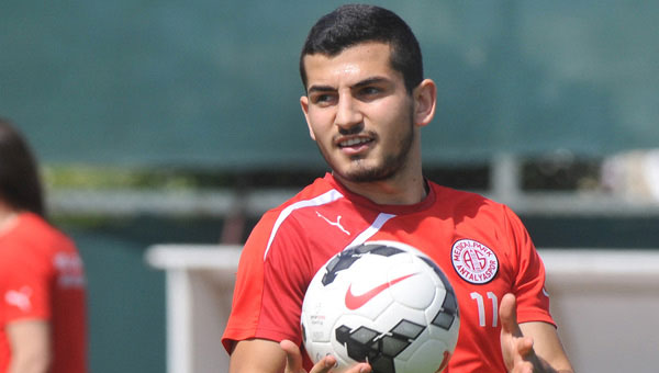 Trabzonspor'un yeni transferleri yola kt