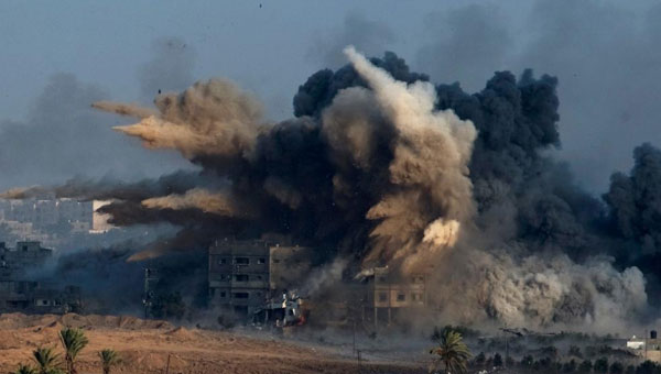 srail yeniden Gazze'yi vurmaya balad