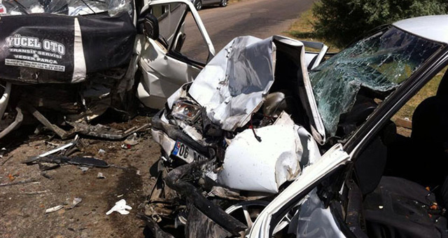 Sivas'ta trafik kazas: 8 yaral
