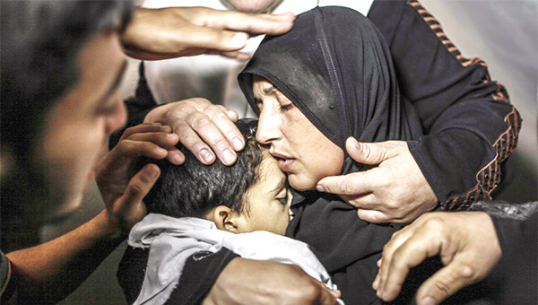 srail ocuklar katlederek Gazze yenilgisini rtyor 