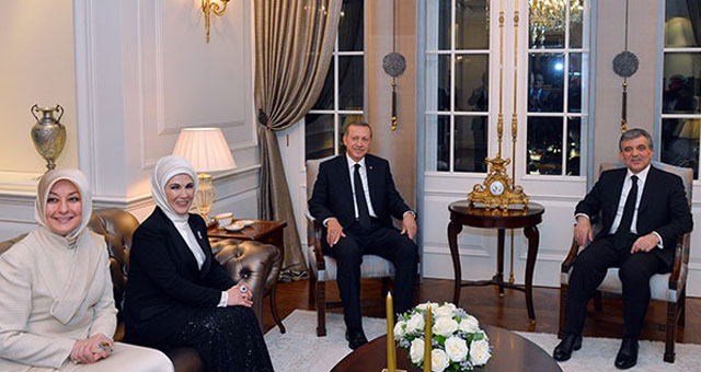 Gl ve Erdoan eleri ile birlikte bir araya geldi