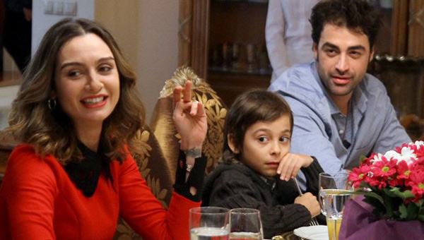 Kk Aa'da bomba ayrlk!