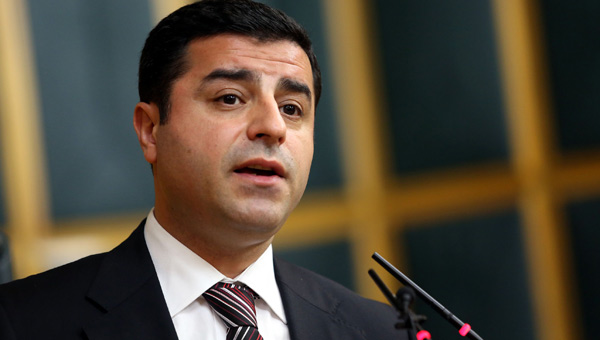 HDP Genel Bakan Selahattin Demirta'tan CHP'ye 'kitapk frlatma' tepkisi! 