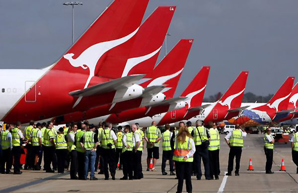 Qantas'tan 2.6 milyar dolarlk zararla rekor krd.