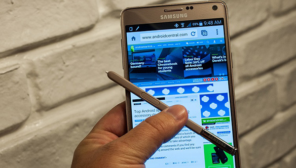 Samsung Galaxy Note 4'n tasarmn, teknik zelliklerini ve fiyatn deerlendirdik!