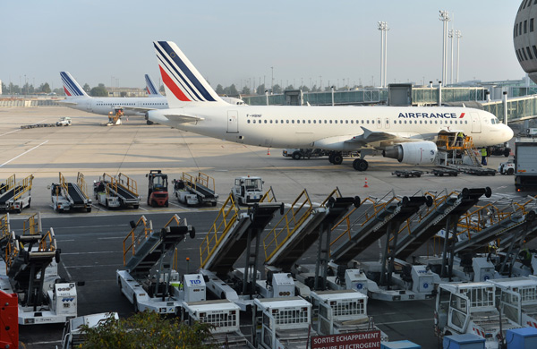 Airf France seferlerinin yzde 60' iptal edildi.