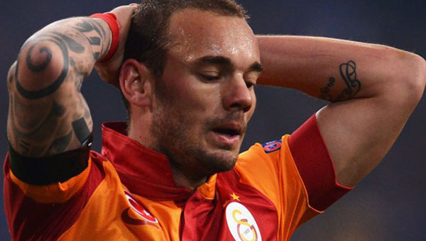 Sneijder'den taraftara ar: 'Yapmayn!'