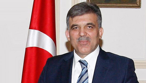 Abdullah Gl'den yeni parti aklamas