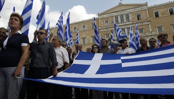 Yunanistan'da memurlar yarn greve gidiyor