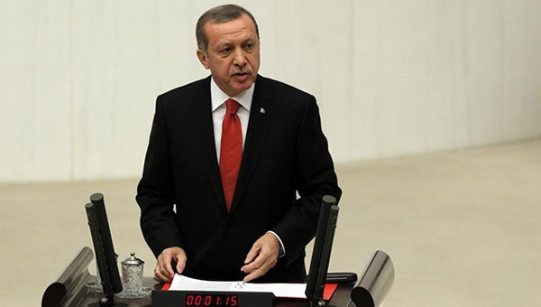 Cumhurbakan Erdoan, Meclis'in alnda konutu